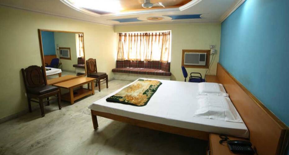 Hotel New Janpath, Mehsana 4